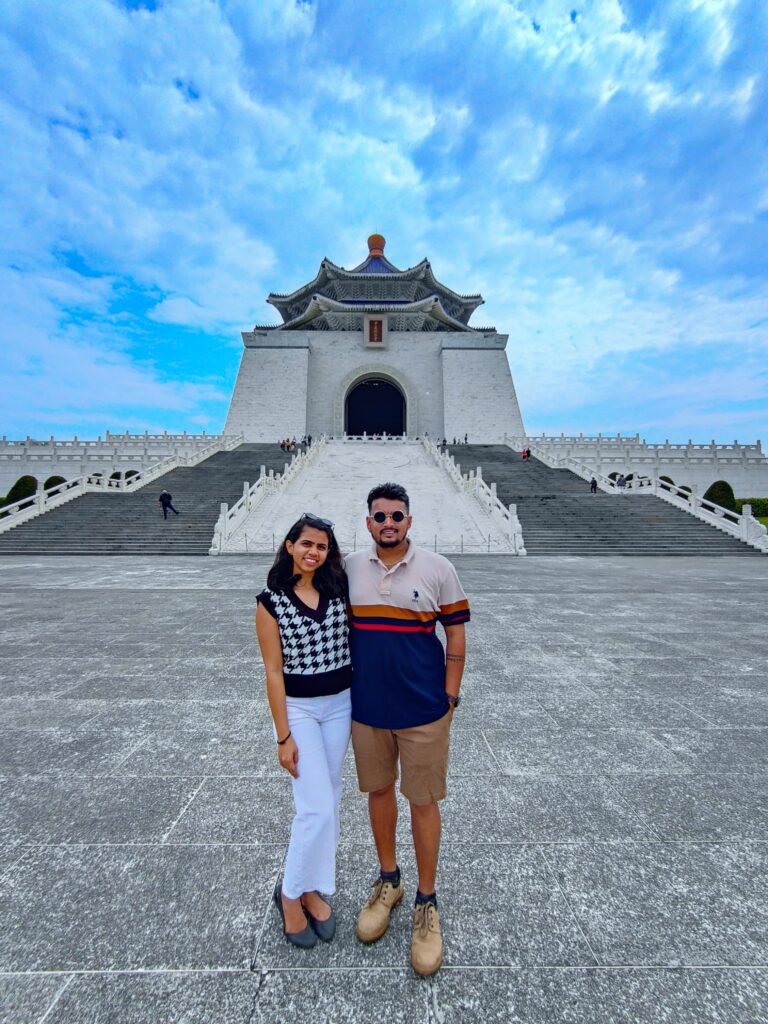 Chiang Kai-shek Memorial Hall - millennial duo - 2